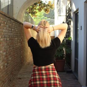 Profile Picture of Allesandra (@asarantop24) on Pinterest