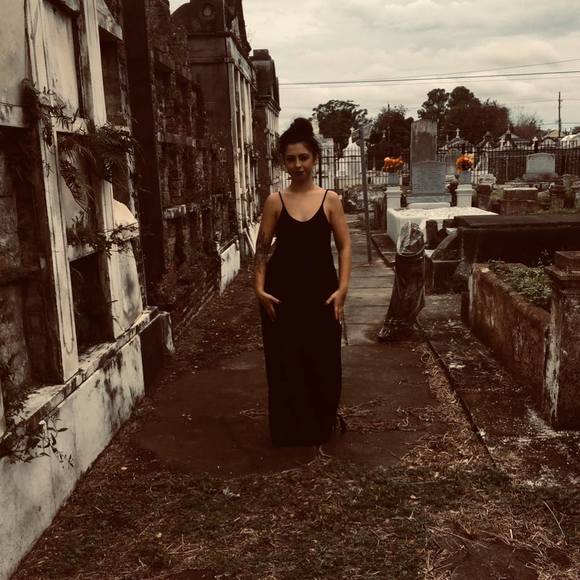 Jenna Faccenda - Poshmark Profile Picture of Jenna Faccenda (@jlfaccend) on Poshmark