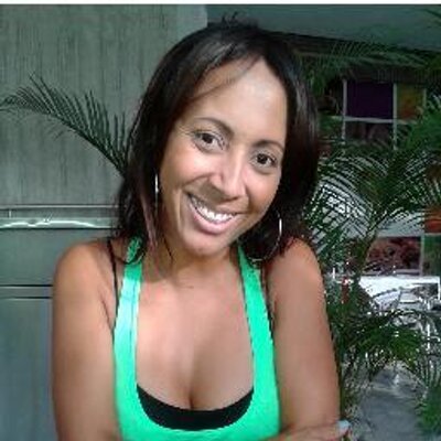 Profile Picture of Aura C Restrepo (@ataaura) on Twitter