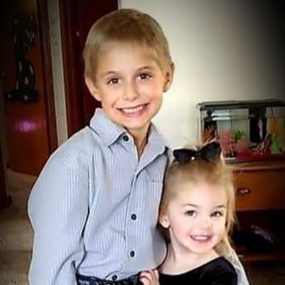 Profile Picture of Renee Froisland (@eandr7474) on Poshmark