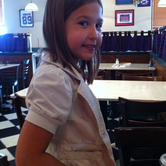 Profile Picture of Dalyn Trahan (@dalyn_trahan) on Poshmark