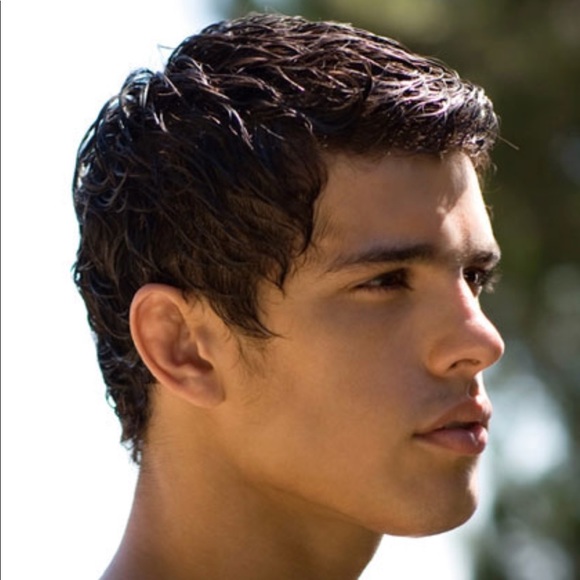 Profile Picture of Jason Estrada (@jaystrada92) on Poshmark