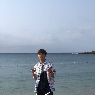 Profile Picture of Max Cheng (@MaxCheng15641) on Twitter