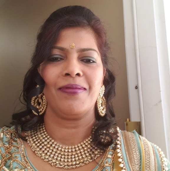 Profile Picture of Anisah Mohammed (@anisah1967) on Poshmark