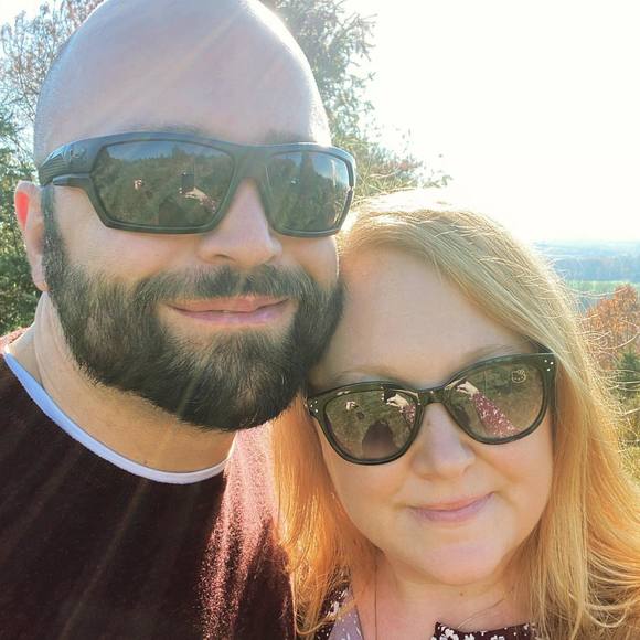 Profile Picture of Amie Savidge (@amiejoelle) on Poshmark