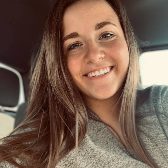 Profile Picture of Emma Morawski (@emorawski123) on Poshmark