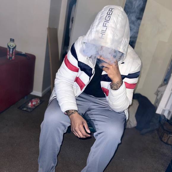 Profile Picture of Shaadi Shaad (@shaadi215) on Poshmark