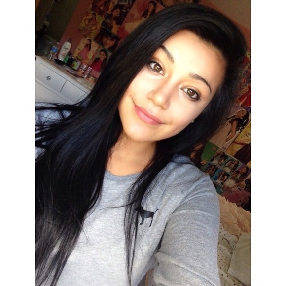 Profile Picture of Alyssa Ramirez (@alyssaramirez1) on Poshmark