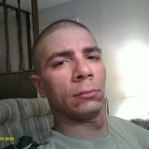 Profile Picture of Rob Hazel (@hazelnut81) on Myspace