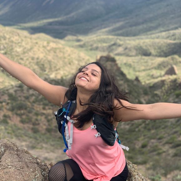 Profile Picture of Fabiola Ramos (@faby_rem) on Poshmark