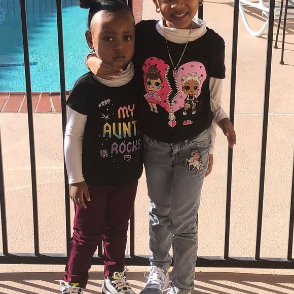 Profile Picture of Borah Banner (@deborahbrown811) on Poshmark