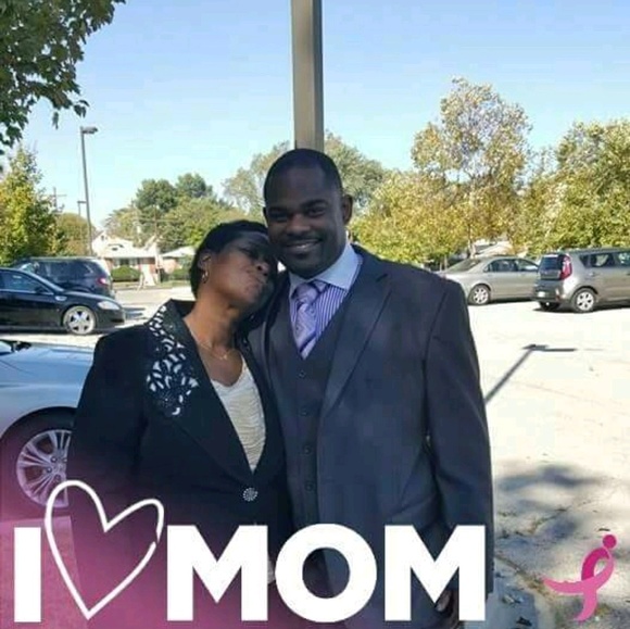 Profile Picture of Clarence Cox (@ceecox) on Poshmark