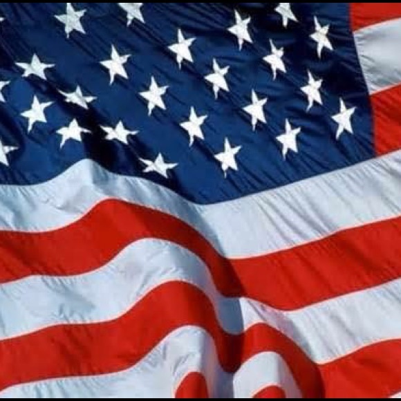 Profile Picture of Dominique Holliday (@thunder698) on Poshmark