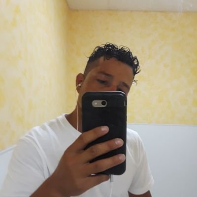 Profile Picture of Daniel Menjivar (@DanielM16926640) on Twitter