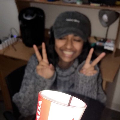 Profile Picture of Liz Kunnel (@lizrose2323) on Twitter