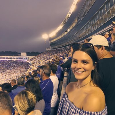 Profile Picture of Lauren Ackley (@lackley24) on Twitter