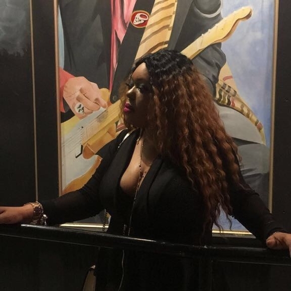 Profile Picture of Queenjudith Queen (@daqueen12) on Poshmark