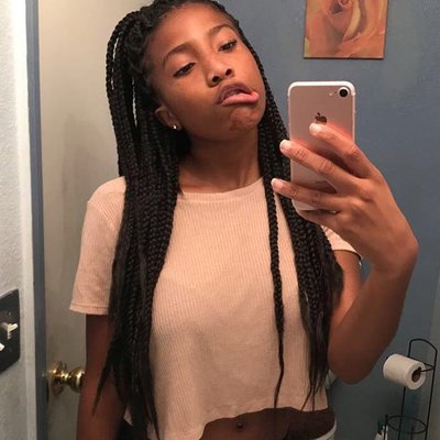 Profile Picture of Leslie Sharp (@lesliesharp104) on Twitter