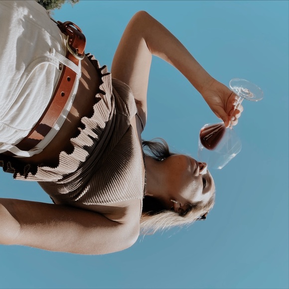 Profile Picture of Hazel Brown (@hazelpbrown) on Poshmark