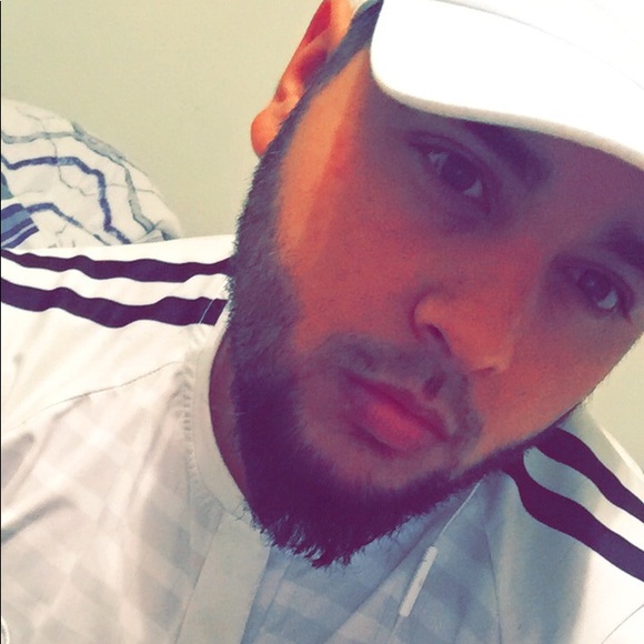 Profile Picture of Alejandro Torres (@ortizalex253) on Poshmark