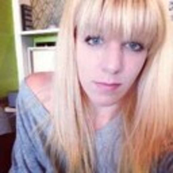 Profile Picture of Loretta Webb (@loretta9webb) on Poshmark