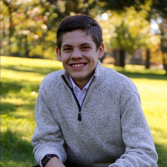 Profile Picture of Ian Fischer (@ianflasch) on Poshmark