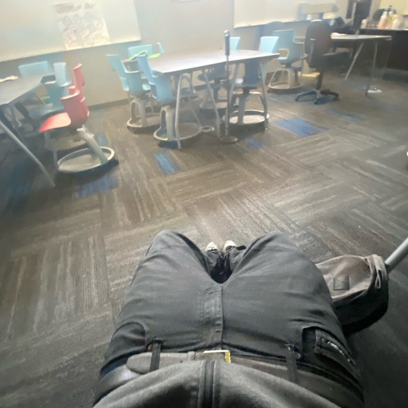 Profile Picture of Lundon Relf (@lundonrelf) on Poshmark