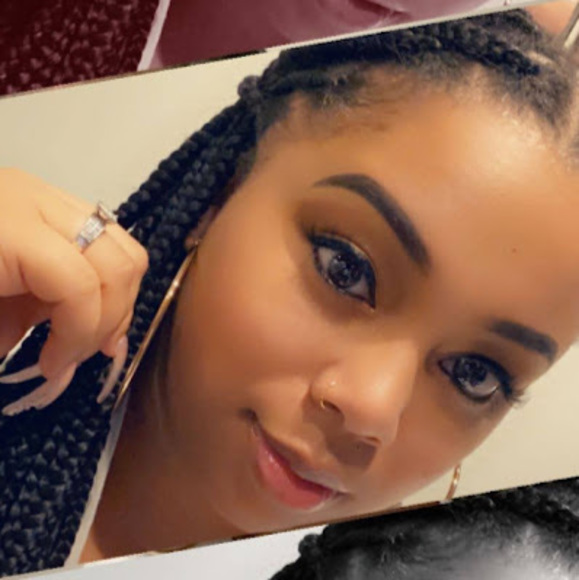 Profile Picture of Chavon Goudy (@chavongoudy) on Poshmark
