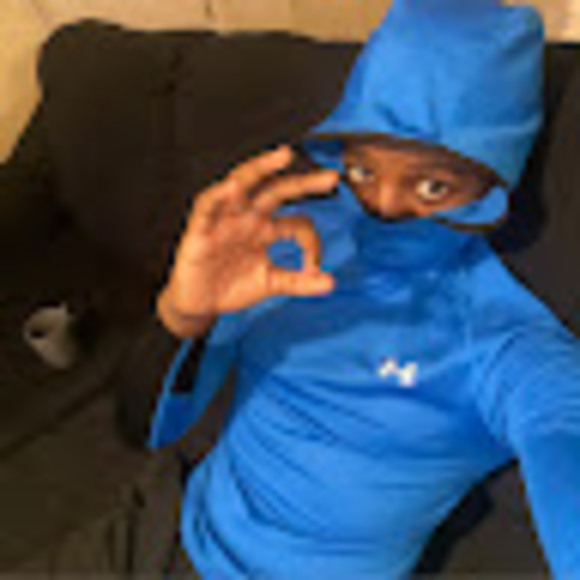 Profile Picture of Rackie Racks (@jsikirulai88) on Poshmark