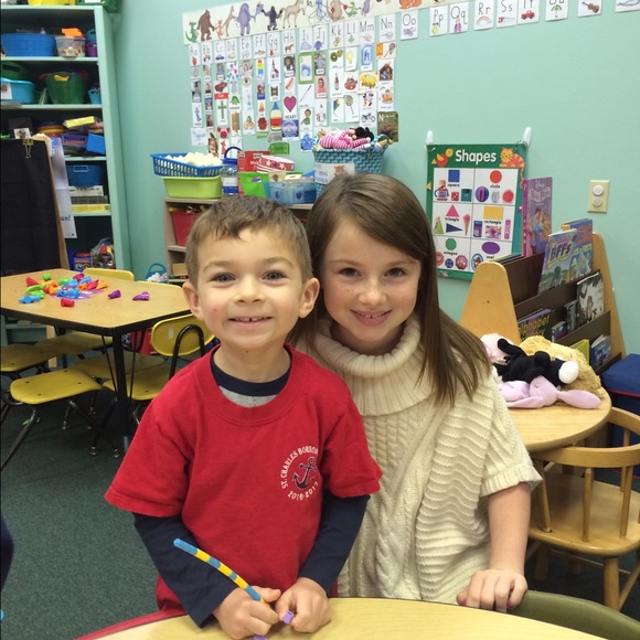 Profile Picture of Danielle Hymel (@hymelda) on Poshmark