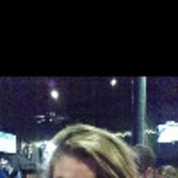 Profile Picture of Bobi Maggard (@missbobi) on Poshmark