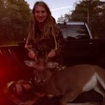 Profile Picture of Laney Smith (@southern_blonde_hunter_) on Instagram