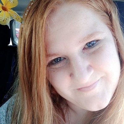 Profile Picture of Tina Sprague (@AlexanderK_83) on Twitter