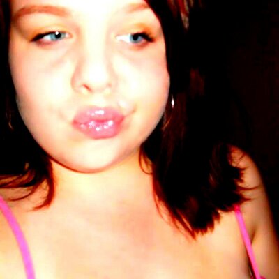 Profile Picture of Amanda James (@MandiBaybee88) on Twitter