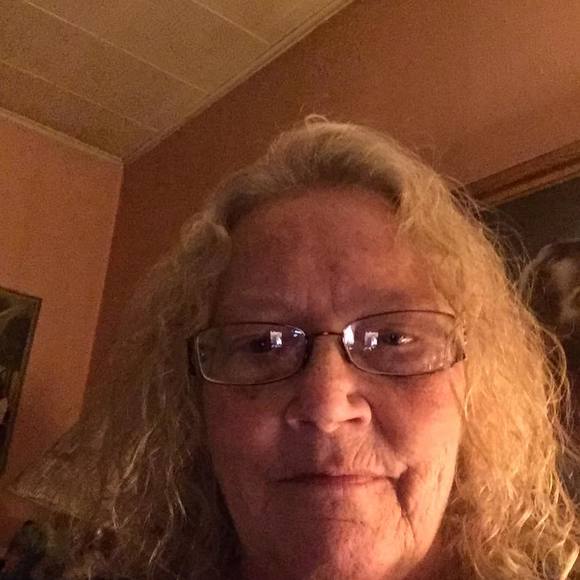 Profile Picture of Diana Calvert (@dianacalvert) on Poshmark