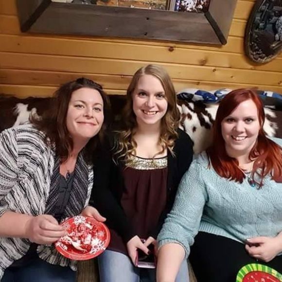 Profile Picture of Kristy Imholte (@kristylli) on Poshmark