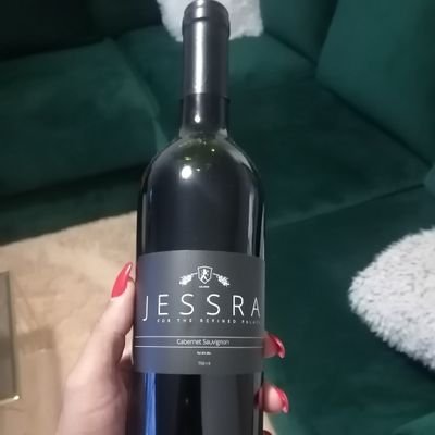 Profile Picture of JessRaWines (@JessWines) on Twitter