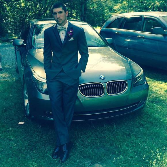 Profile Picture of Blake Lyda (@blyda23) on Poshmark