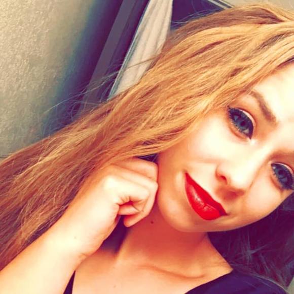 Profile Picture of Amber Whooley (@amberwhooley) on Poshmark