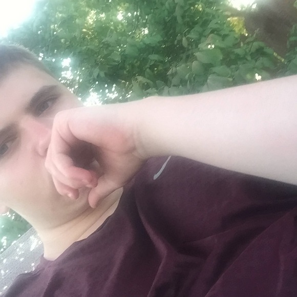 Profile Picture of Kaulin Achim (@kaulinachim9) on Poshmark