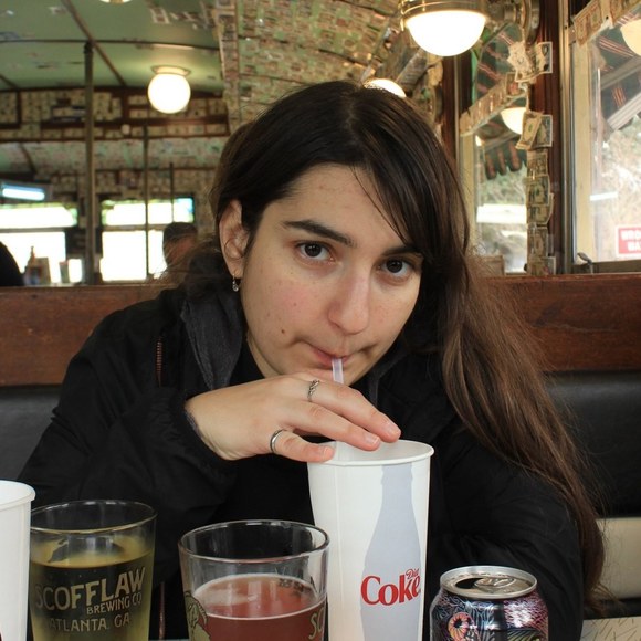 Profile Picture of Maria Raggousis (@mariasquishy) on Poshmark