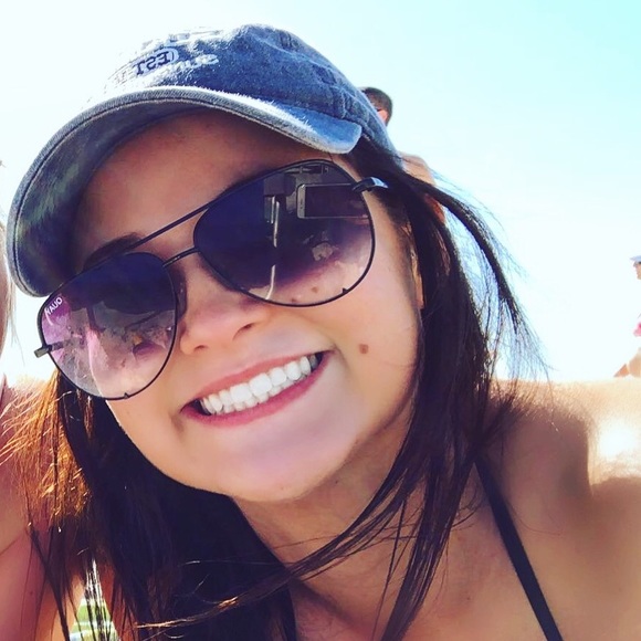 Profile Picture of Rachel Driver (@theonlydriver) on Poshmark