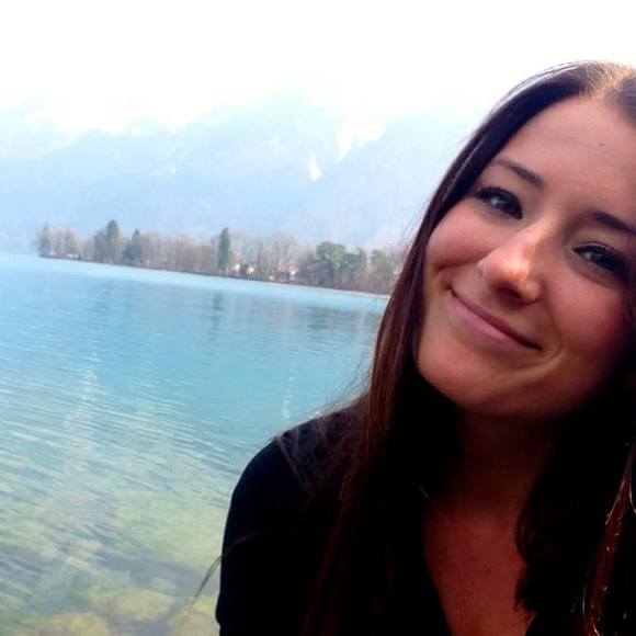 Olivia Naylor - Poshmark Profile Picture of Olivia Naylor (@naylo031) on Poshmark