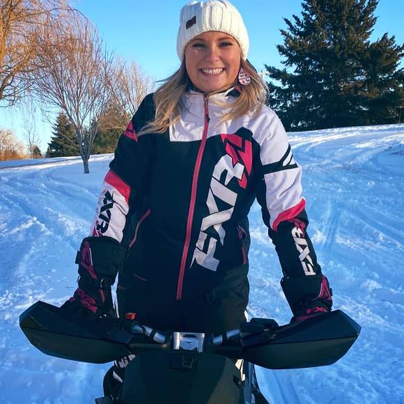 Profile Picture of Brianna Ebert (@15ebertb) on Poshmark