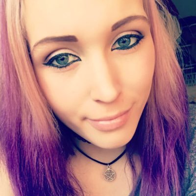 Profile Picture of Kimberly Hendrix (@NeVeR_LoSE_H0P3) on Twitter