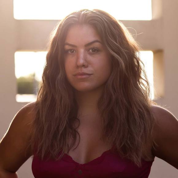 Lauren Tonkovich - Poshmark Profile Picture of Lauren Tonkovich (@lotonk) on Poshmark