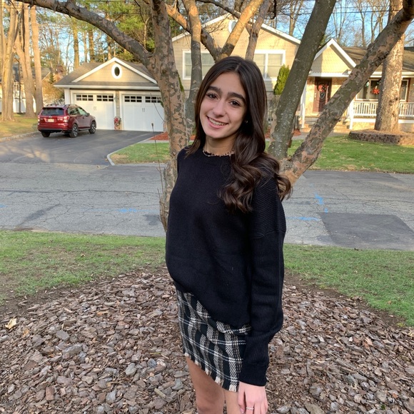 Isabella Benasillo - Poshmark Profile Picture of Isabella Benasillo (@bellacloset05) on Poshmark