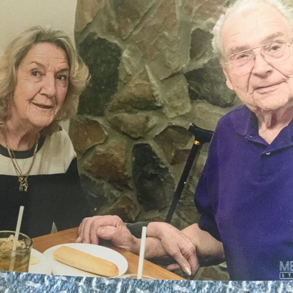 Profile Picture of Kathy Liello (@kmliello) on Poshmark