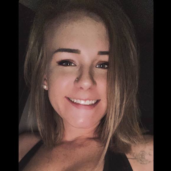 Profile Picture of Meghan Macburney (@_meghanmac_) on Poshmark