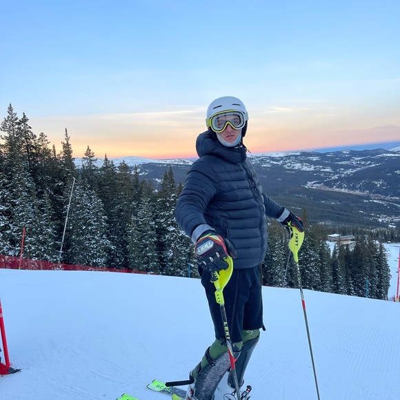 Profile Picture of Sam Hayden (@samhayden214) on Poshmark